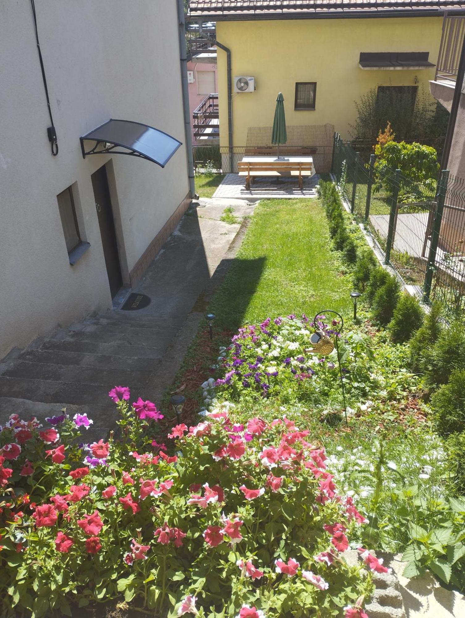 Apartment Sanja SJJ Exterior photo